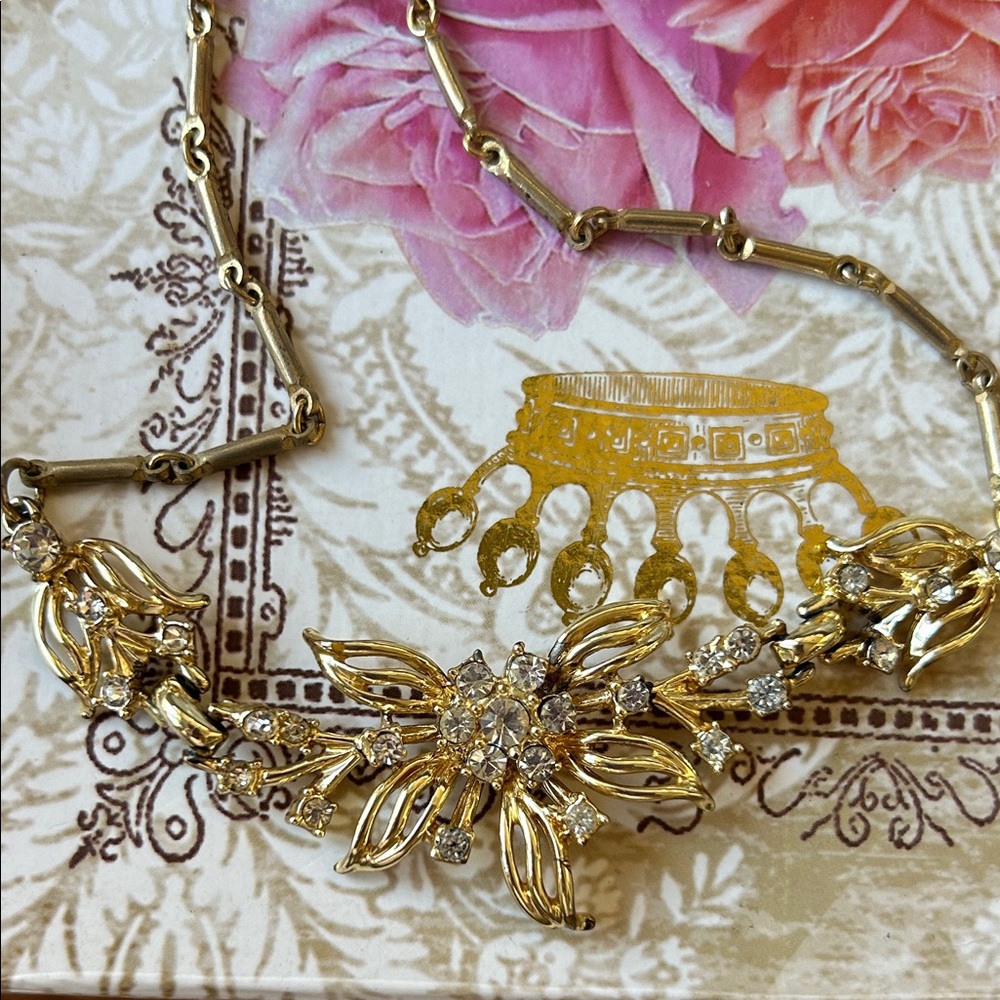 Vintage 50s Rhinestone Gold Flower Necklace